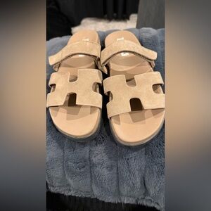 Steve Madden Tan Sandals